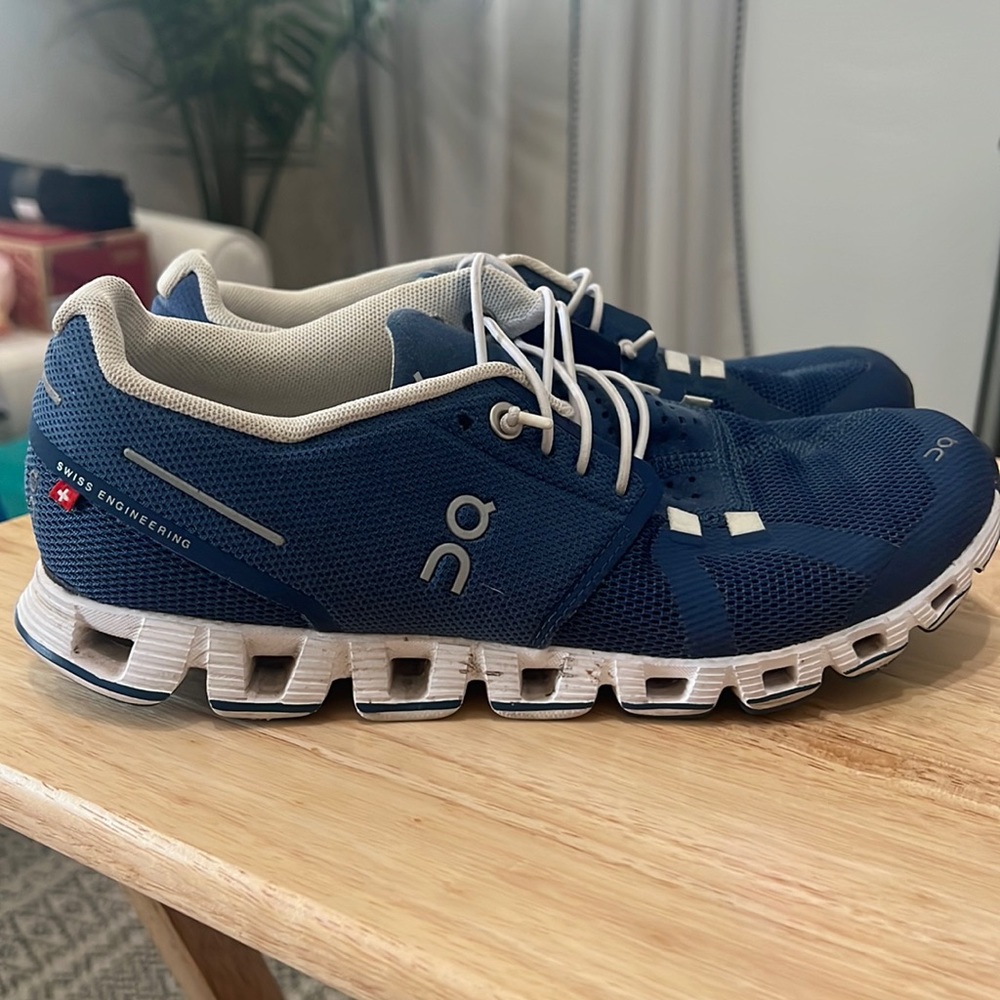 Cloud Flow Shoes